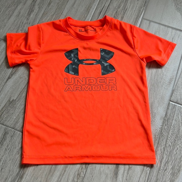 Under Armour Other - • Orange under Armour heat gear shirt, 5 •